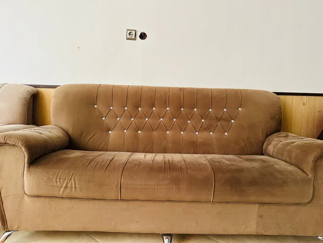 مبل ۷ نفره|مبلمان خانگی و میز عسلی|قائن, |دیوار