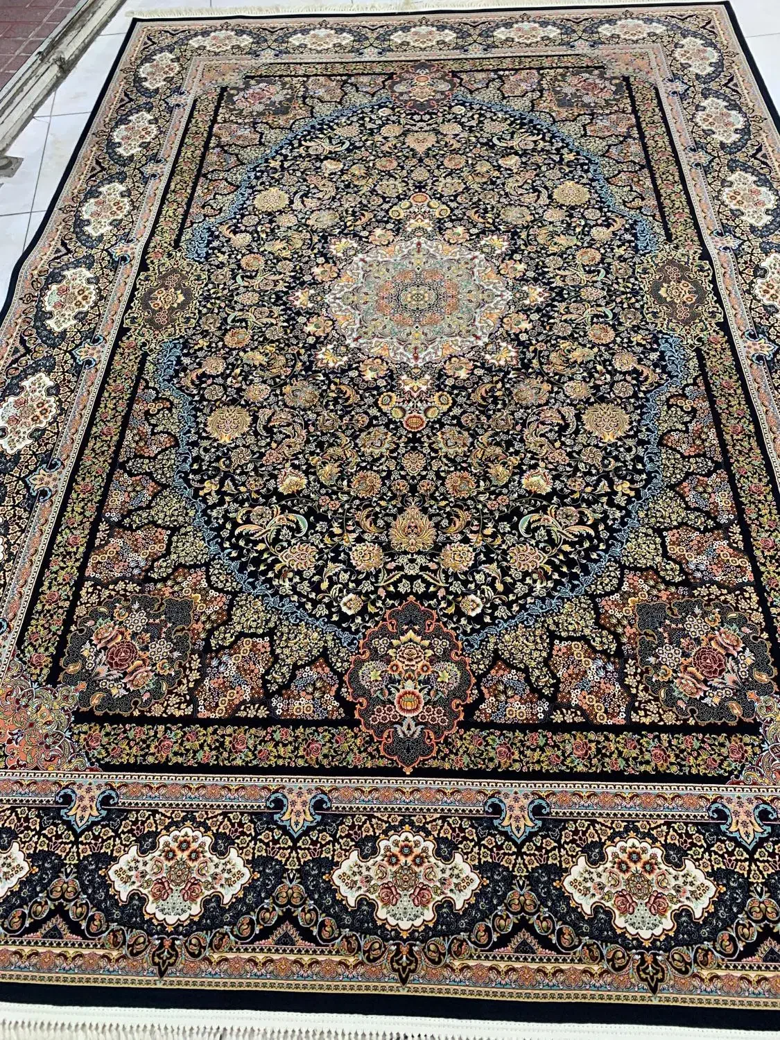 دو تخته فرش 9متری 1200شانه تراکم 3600 در حدنو|فرش|نسیمشهر, |دیوار