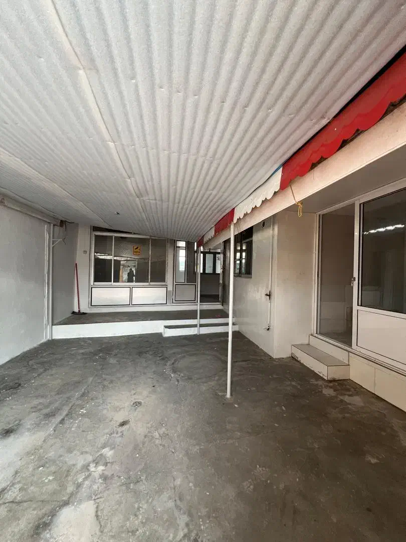 ویلای تجاری ۱۰۷ متری خ طالقانی غازیان|اجارهٔ دفتر کار، اتاق اداری، مطب|بندر انزلی, تختی|دیوار