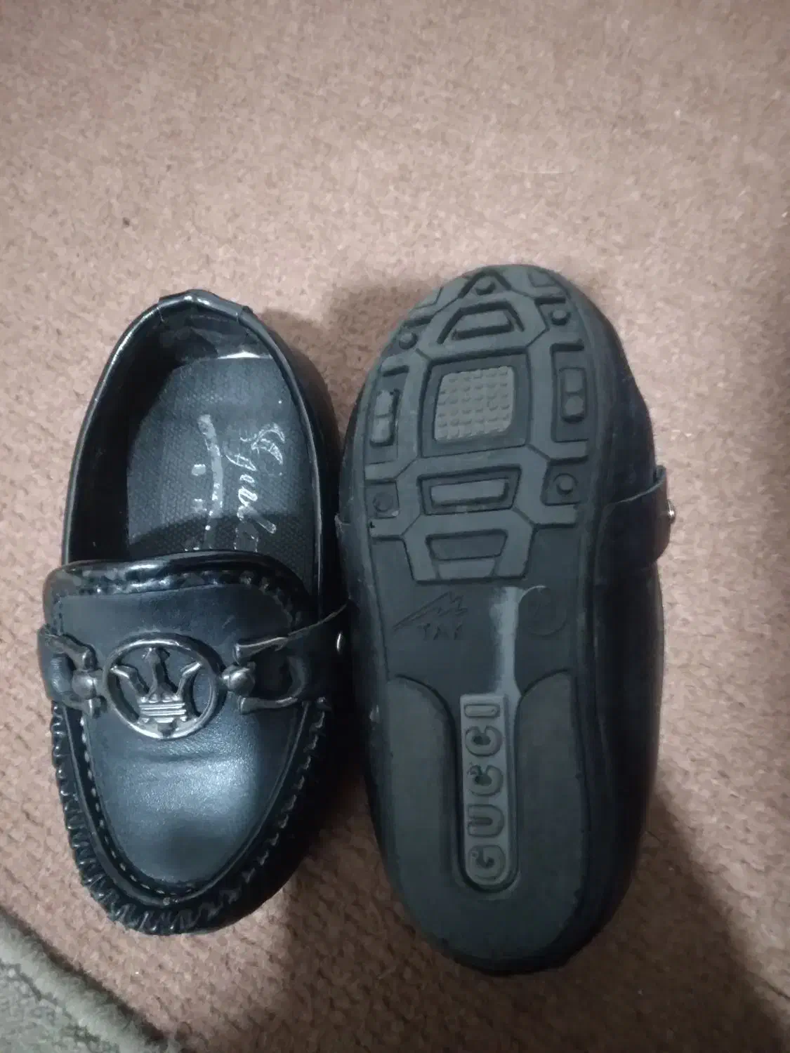 کفش بچگانه|کیف، کفش، کمربند|گالیکش, |دیوار