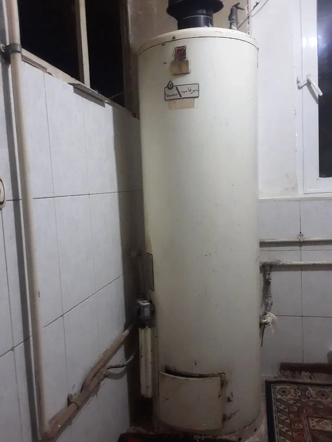 آبگرمکن زمینی|آبگرمکن، پکیج، شوفاژ|بروجرد, |دیوار