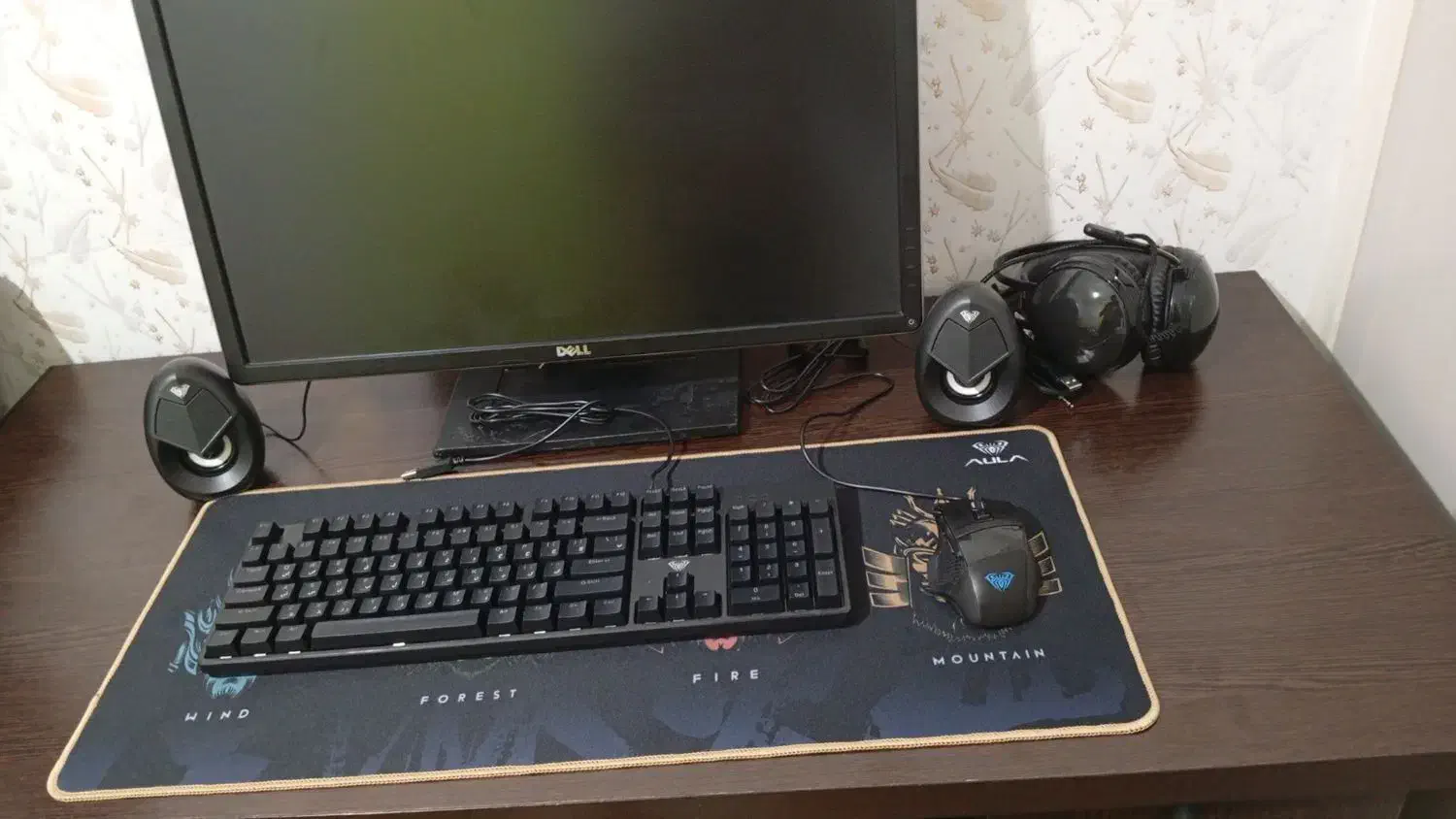 کیس و مانیتور نو کامل|رایانه رومیزی|گرگان, |دیوار