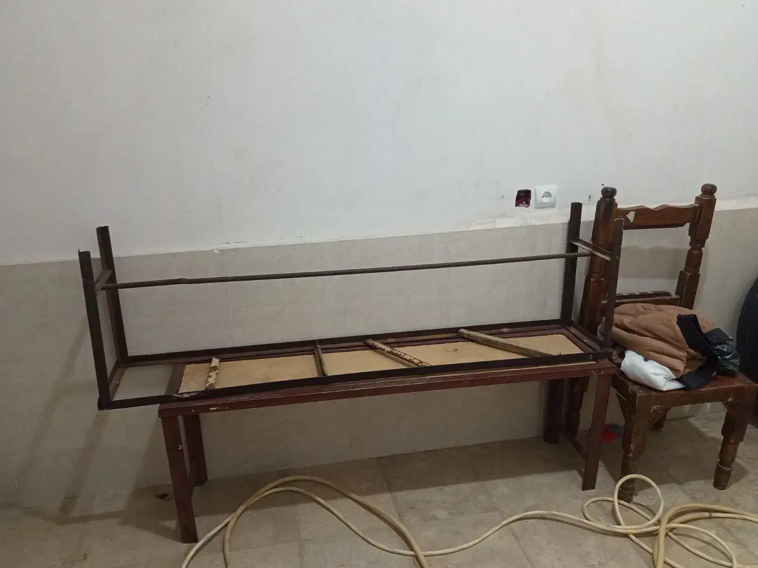 نیمکت صندلی قهوه خانه|صندلی و نیمکت|شهریار, دهشاد پائین|دیوار