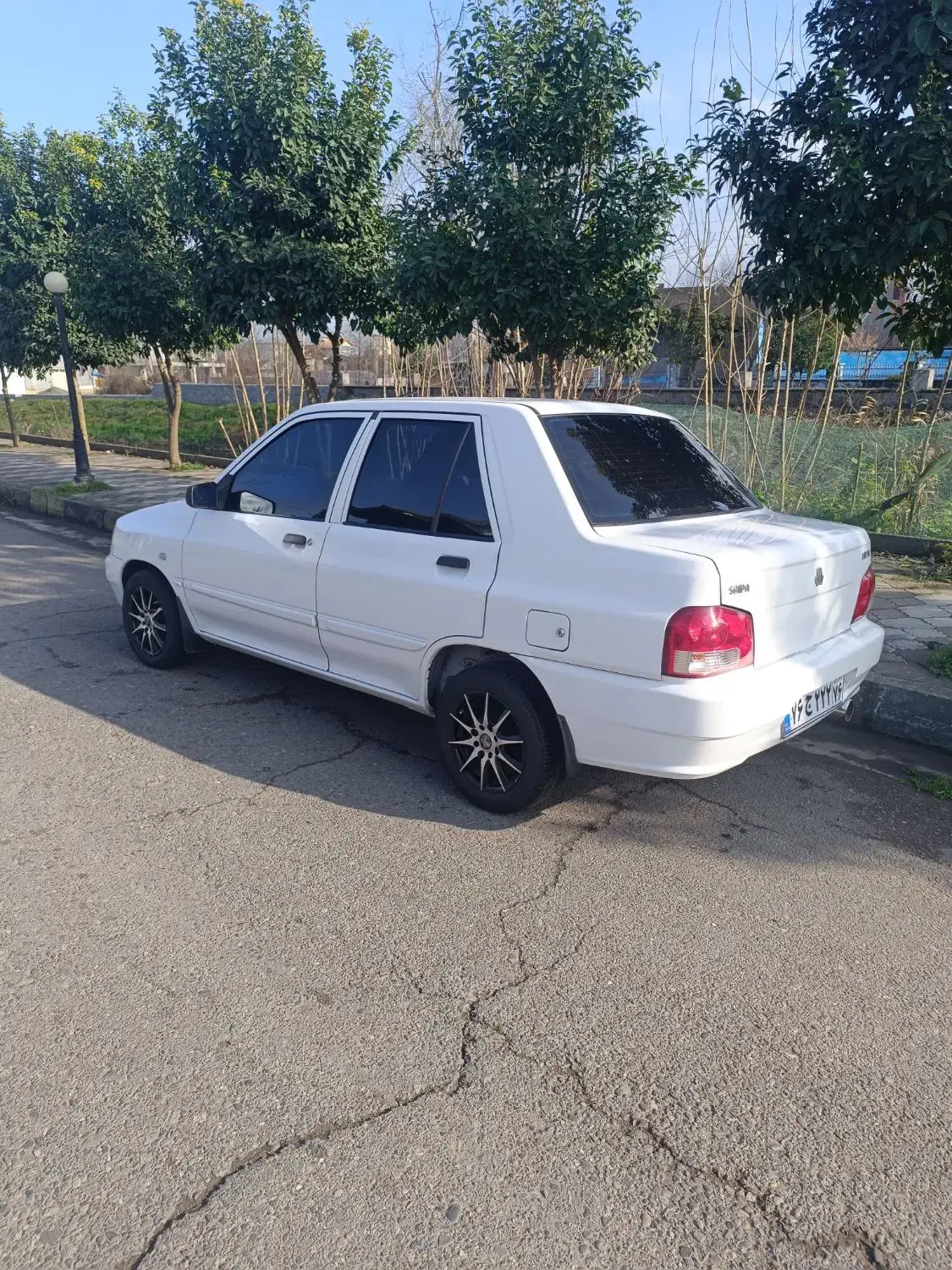 132مدل۹۶بی رنگ بی ضربه|خودرو سواری و وانت|آستانه اشرفیه, |دیوار