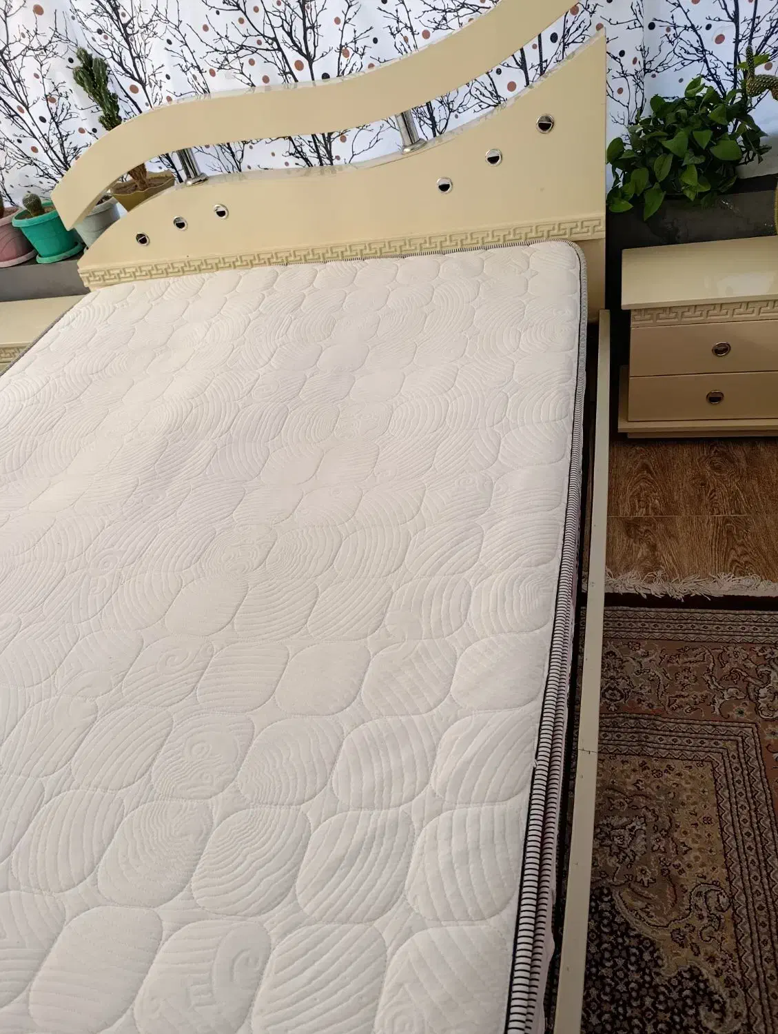 سرویس خواب|تخت و سرویس خواب|مشگین شهر, |دیوار