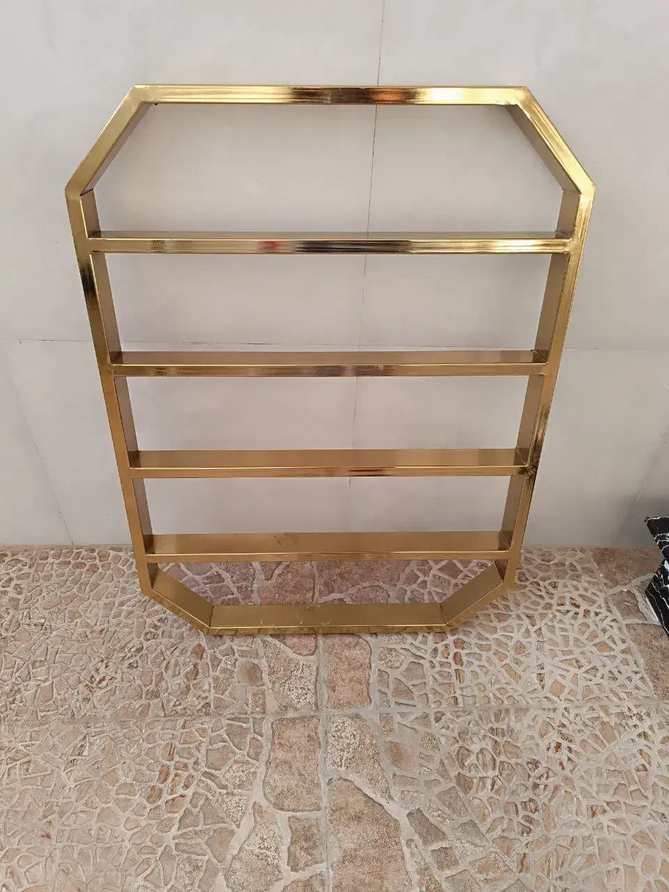 میز ناخن و استند رومیزی ست و استندبزرگ دیواری|آرایشگاه و سالنهای زیبایی|لنگرود, |دیوار