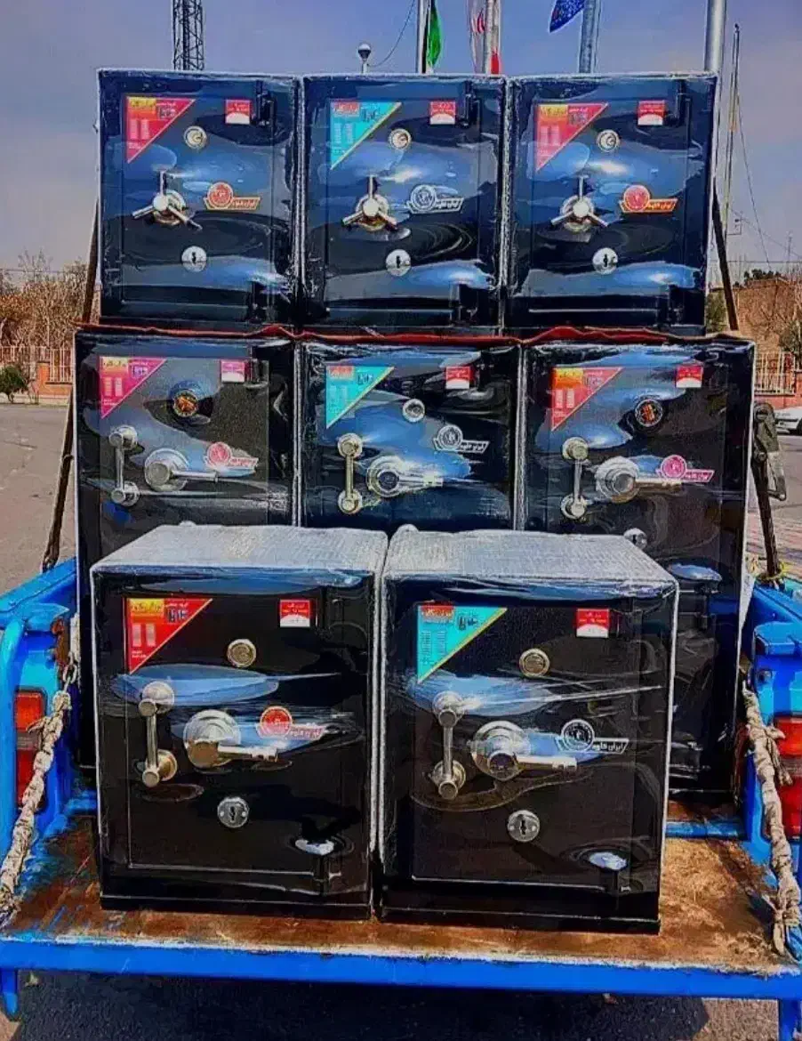 گاوصندوق ramz آلمانی بی همتا کمیاب|ابزارآلات|رشت, دیلمان|دیوار