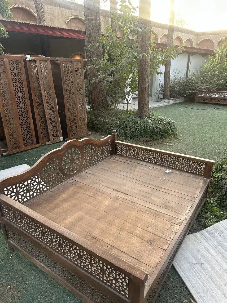 تخت رستوران بهار|صندلی و نیمکت|اصفهان, ارداجی|دیوار