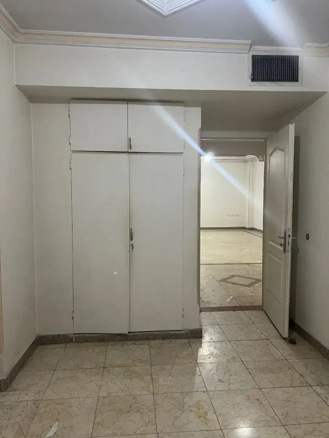 ۱۲۰ مترآپارتمان تکواحدی شهرک راه آهن اقاقیا تخلیه