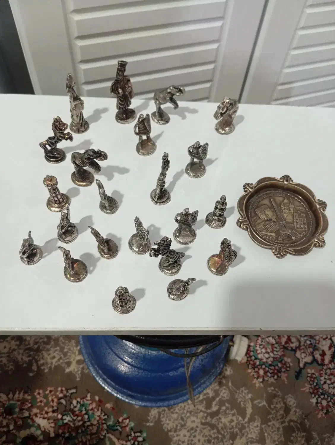 مهره شطرنج وسینی عتیقه|کلکسیون اشیاء عتیقه|کرمانشاه, |دیوار