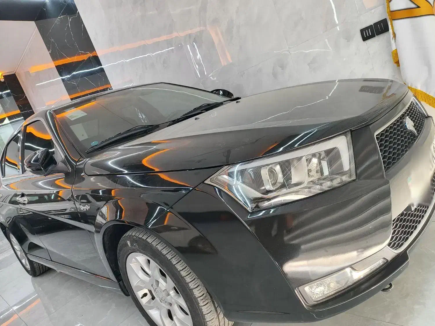 دنا پلاس توربو6دنده مشکی1402|خودرو سواری و وانت|اصفهان, براآن شمالی|دیوار