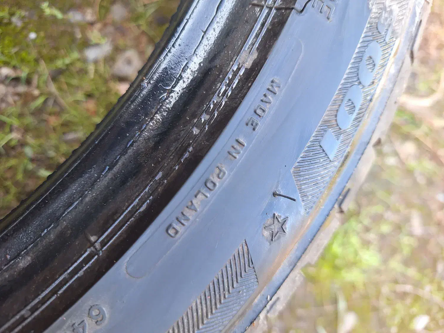 لاستیک سایز ۱۸|قطعات یدکی و لوازم جانبی|رشت, دخانیات|دیوار