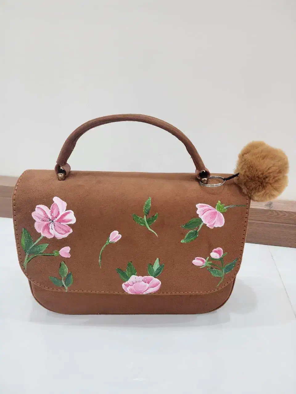 کیف نقاشی شده|کیف، کفش، کمربند|تهران, چهارصد دستگاه|دیوار