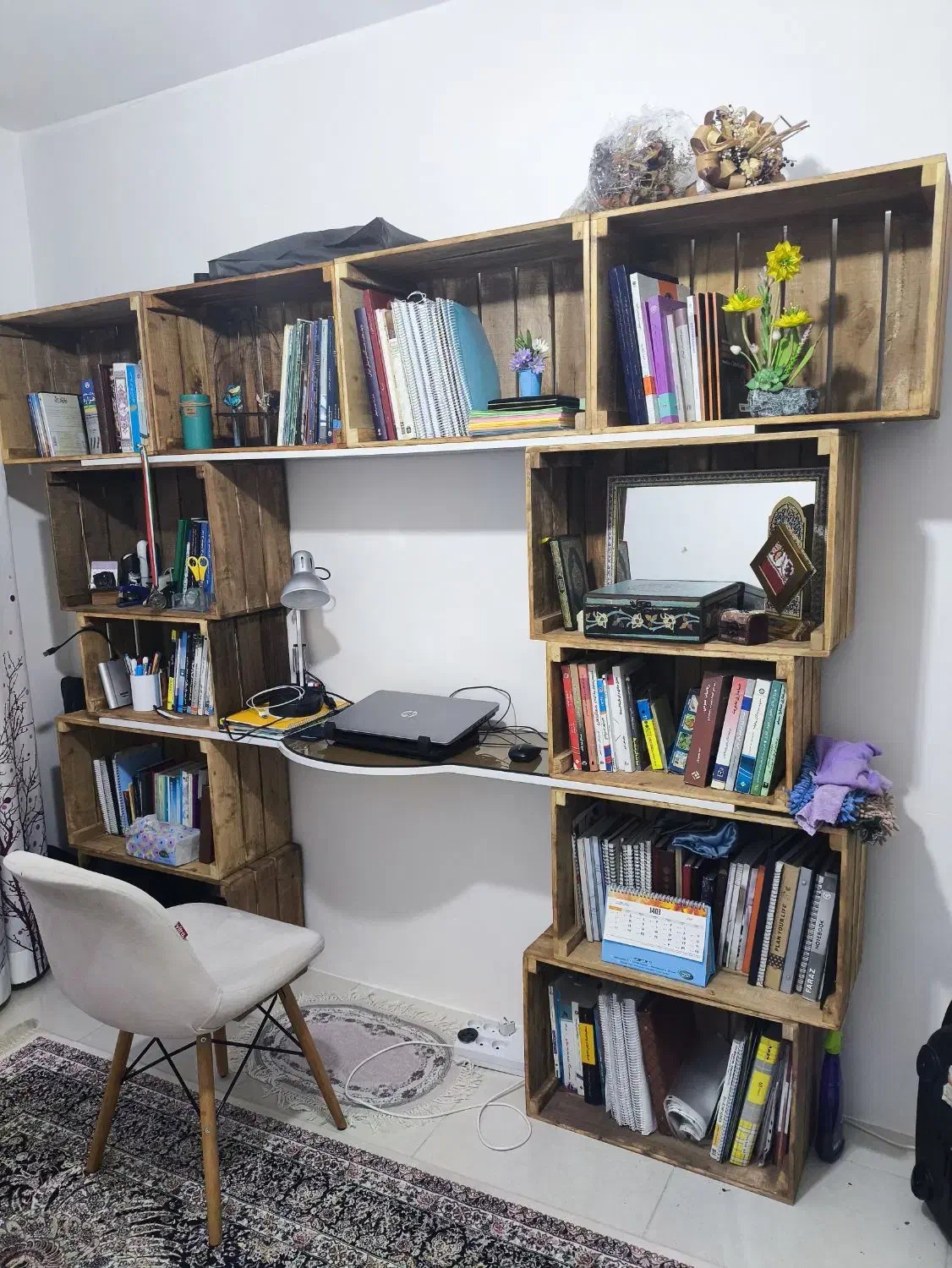 کتابخانه و میزتحریر با قابلیت تغییر شکل|کتابخانه، شلف، قفسه‌های دیواری|ارومیه, |دیوار