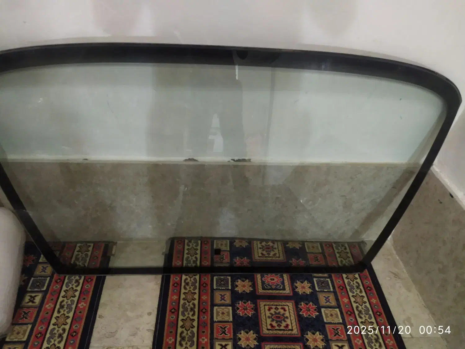 شیشه جلو پژو سالم|قطعات یدکی و لوازم جانبی|محمدشهر, محمدشهر|دیوار