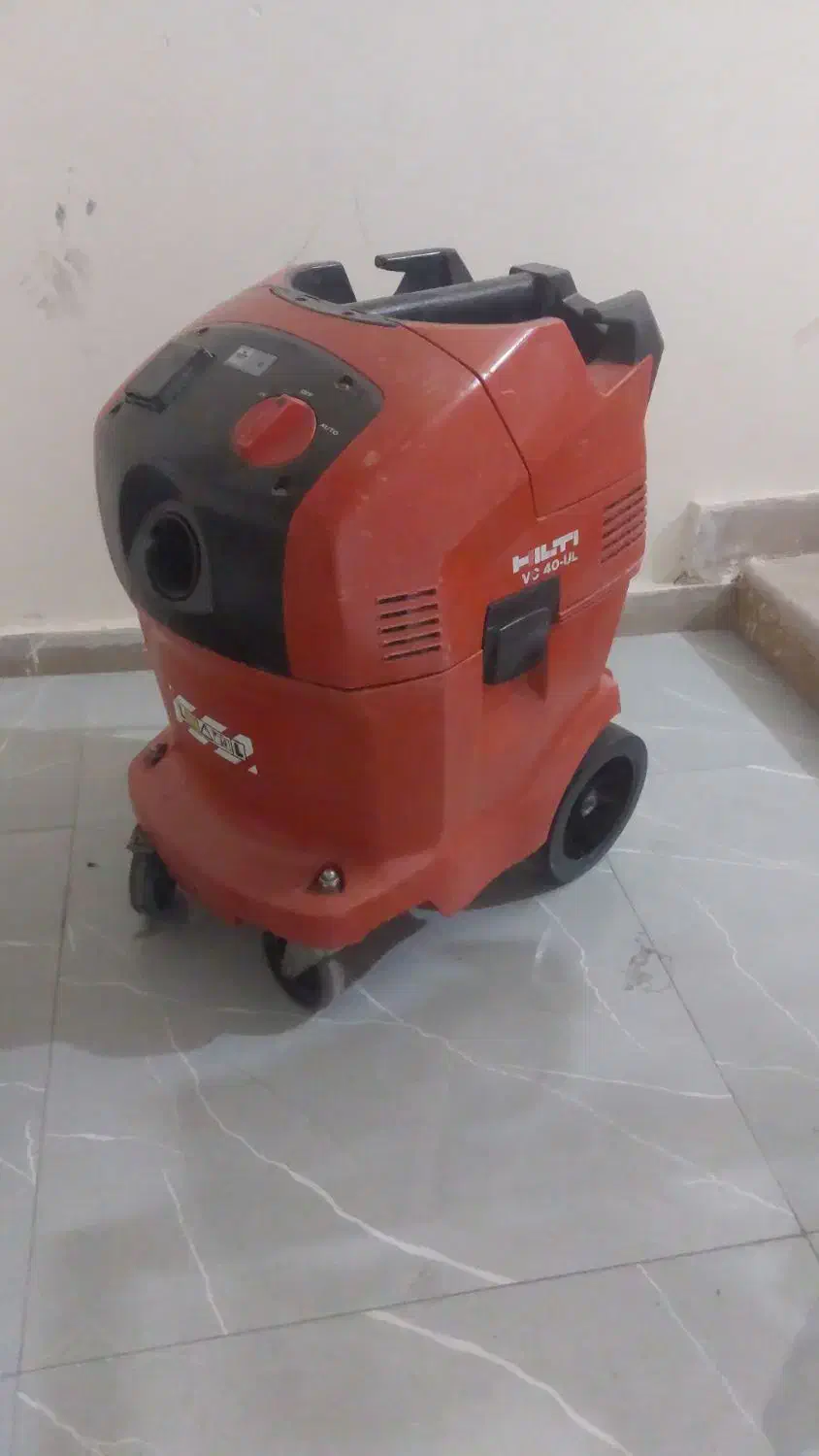 جاروبرقی صنعتی هیلتی|جاروبرقی، جارو شارژی، بخارشو|شیراز, نصر|دیوار