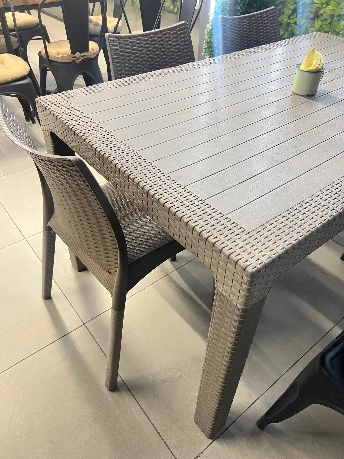 میز و صندلی برند نظری ( برای کافه و فضای باز)|کافیشاپ و رستوران|کرج, عظیمیه|دیوار