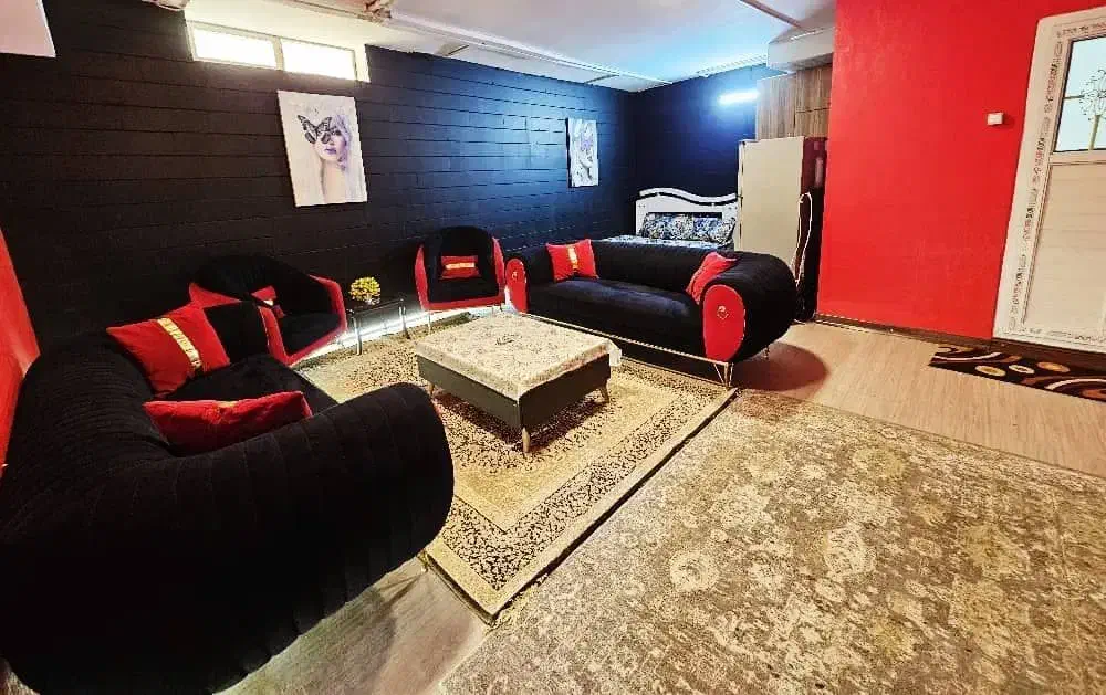 سوئیت واحد مبله روزانه مسافر زوجها و اقامت کوتاه|اجارهٔ کوتاهمدت آپارتمان و سوئیت|تهران, توحید|دیوار