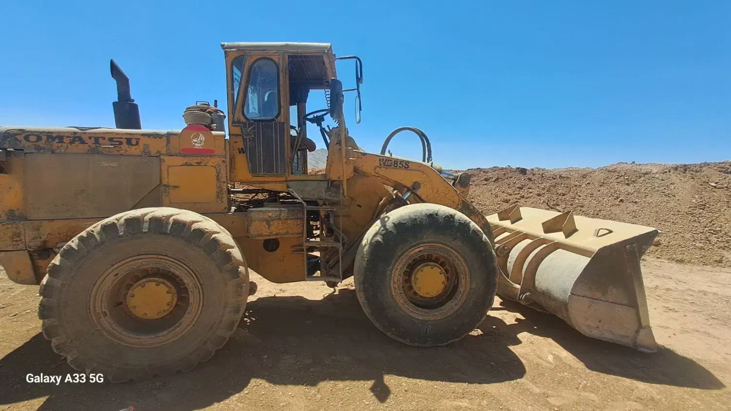 لودر کوماتسو ۸۵|خودرو سنگین|اصفهان, آزادان|دیوار
