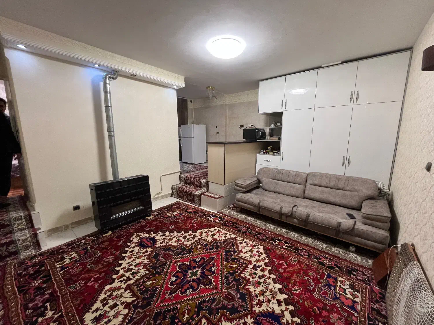 ۴۸ متر/پارکینگ/حتی مجرد /شکوفه خ درودیان