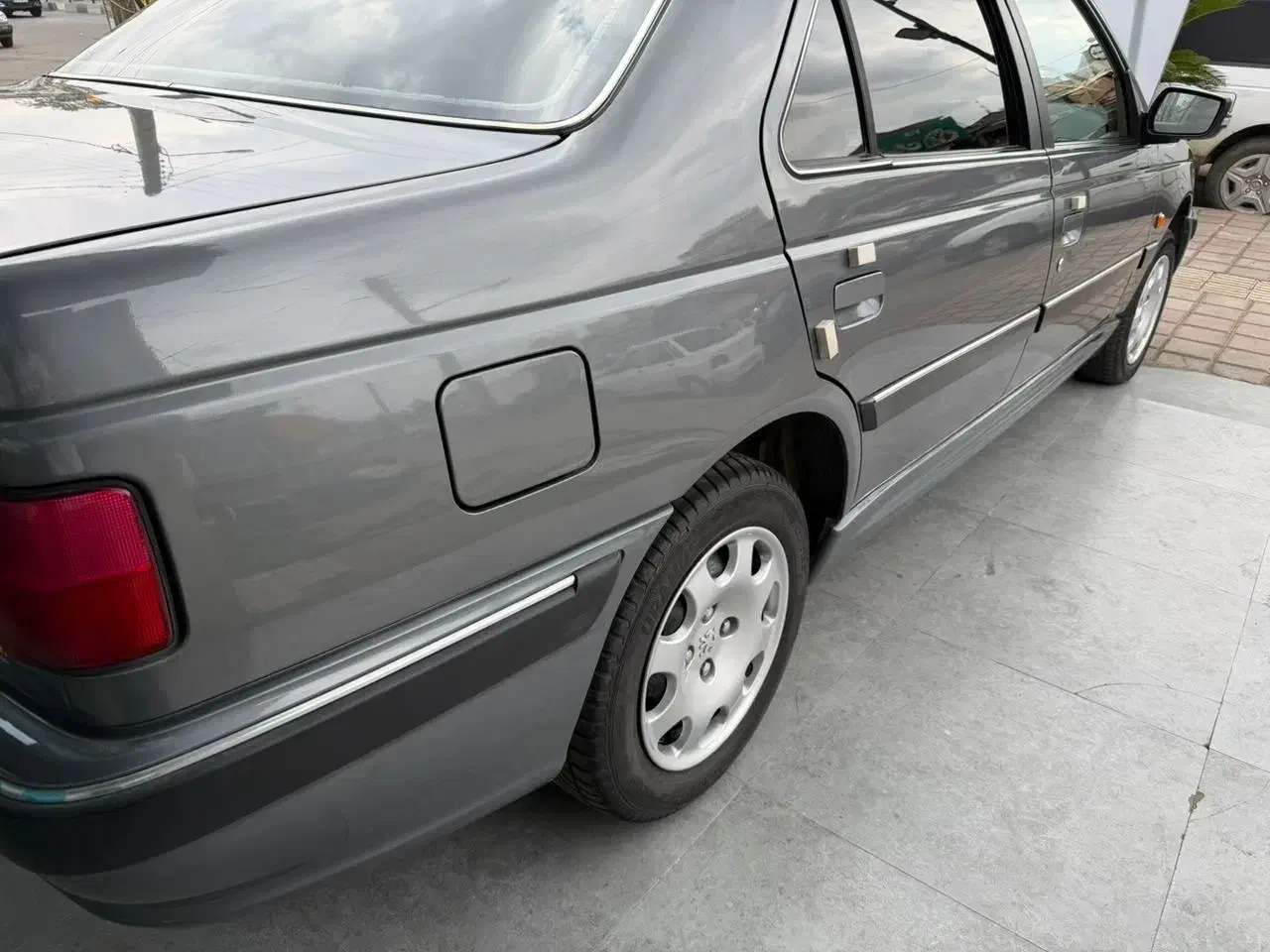 پارس مدل ۹۸درحدخشک|خودرو سواری و وانت|رشت, یخسازی|دیوار