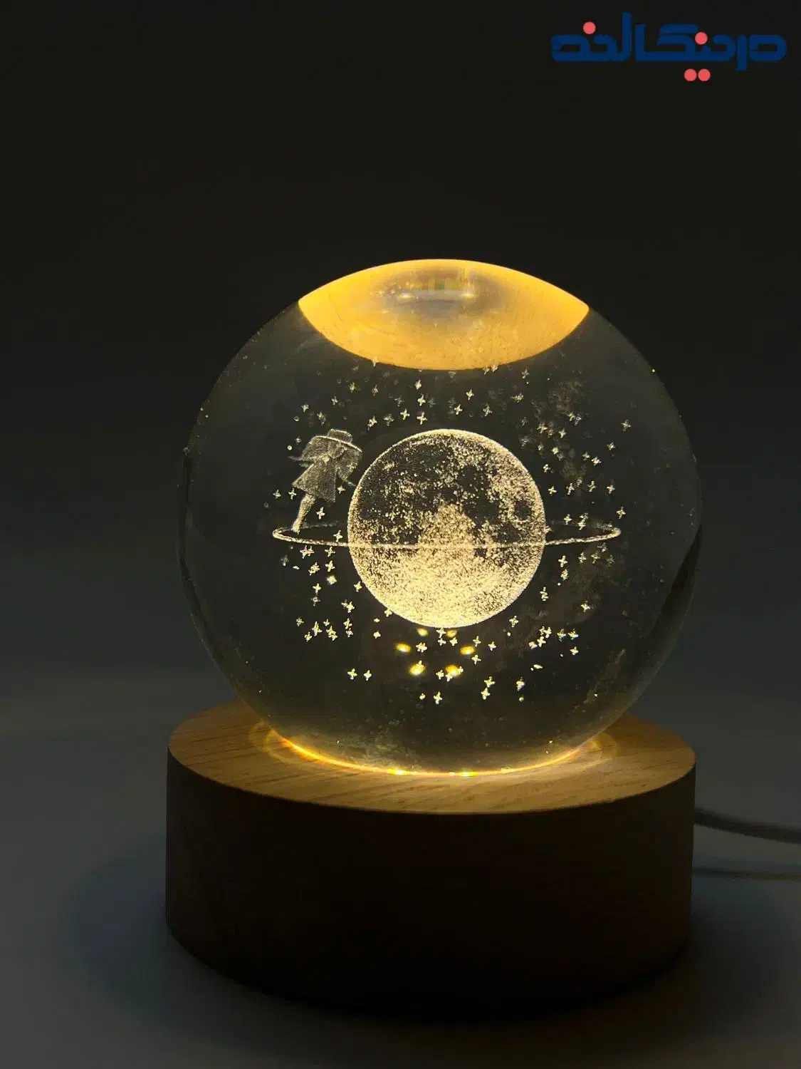 گوی کریستالی چراغ‌دار مناسب هدیه و دکور خاص|چراغ خواب و آباژور|کرج, شاهین‌ویلا|دیوار