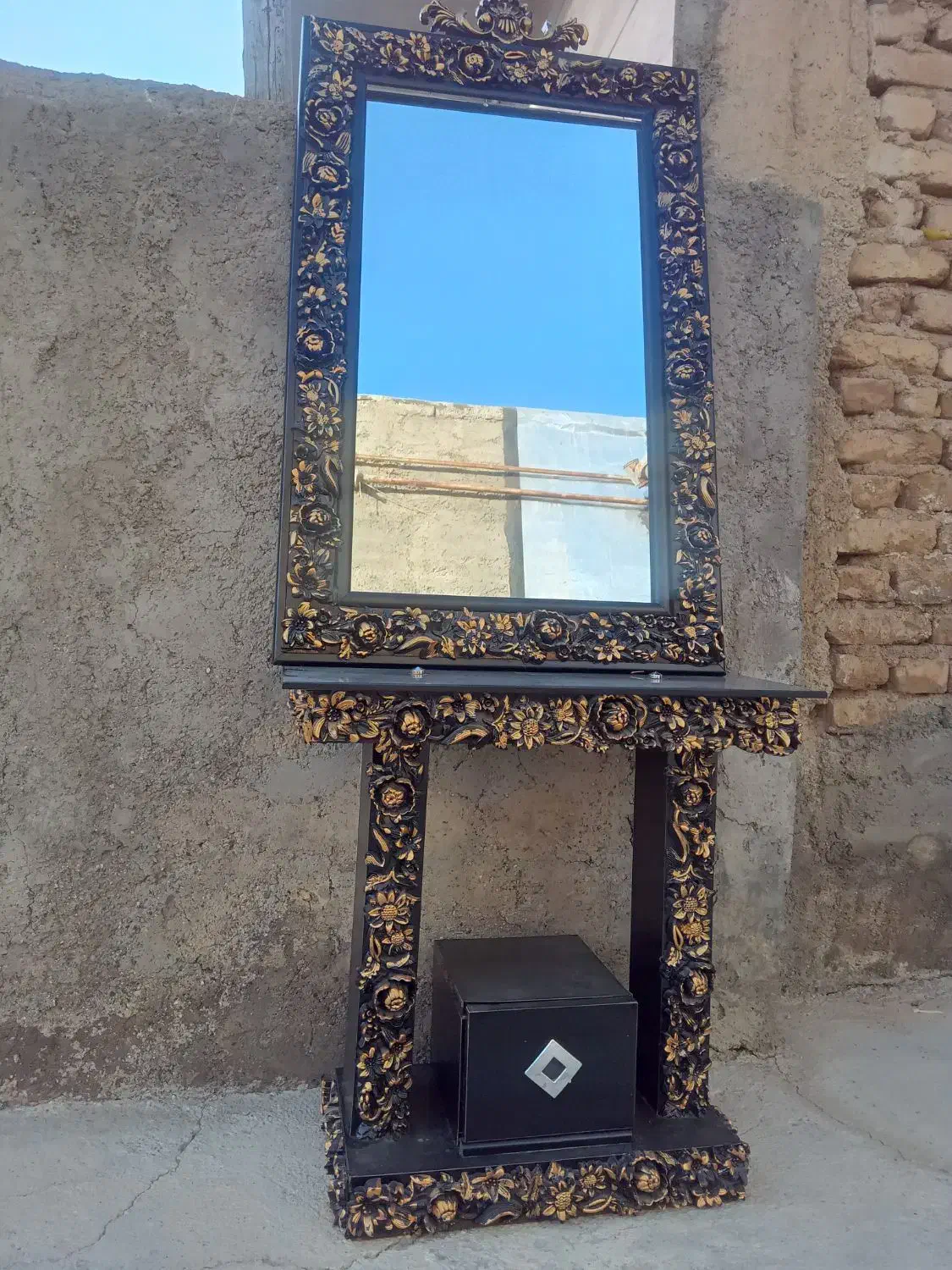 اینه شمدان|مبلمان خانگی و میز عسلی|خزل, |دیوار