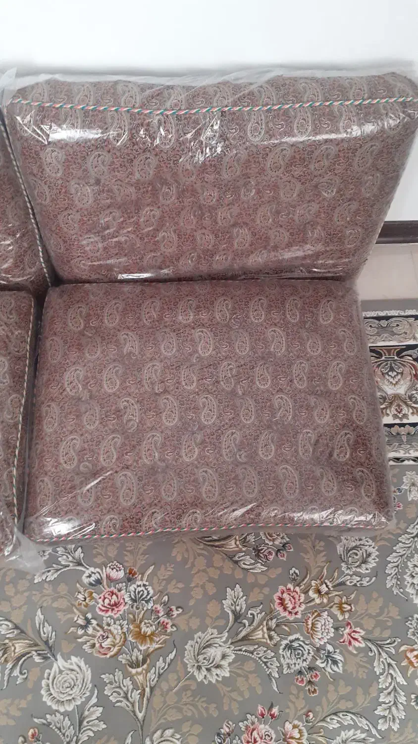 پشتی ترمه|پشتی|یزد, |دیوار