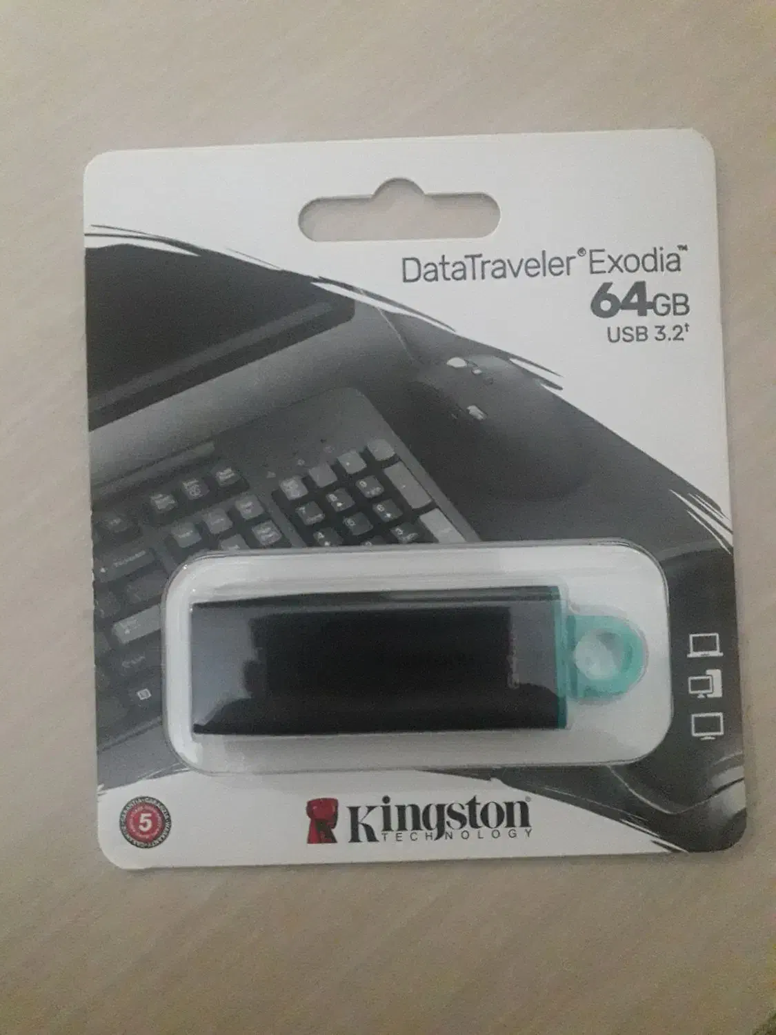 فلش ۶۴گیگ کینگ استون|قطعات و لوازم جانبی رایانه|کرمانشاه, |دیوار