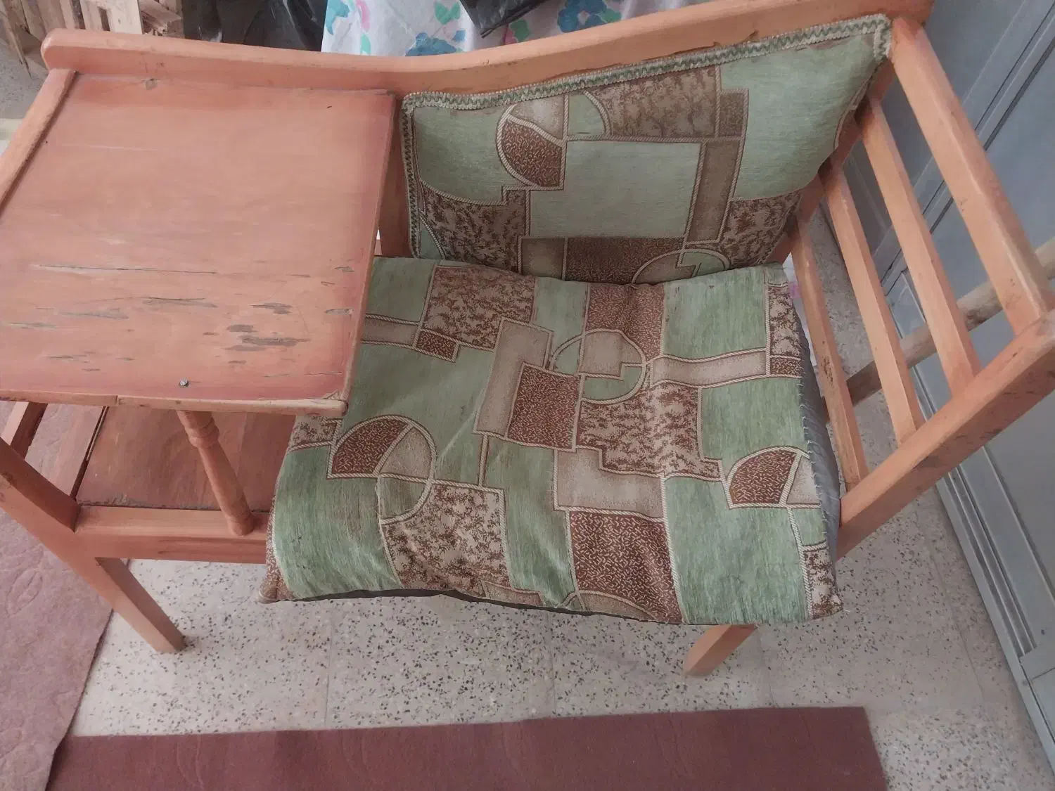 صندلی تلفن|صندلی و نیمکت|آباده, |دیوار