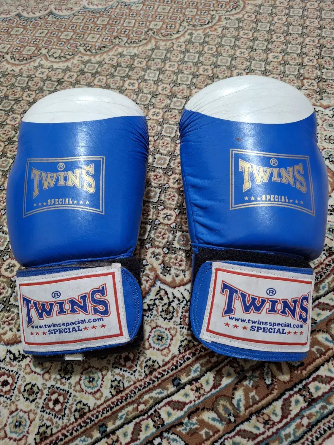 دستکش بوکس|تجهیزات ورزشی|خرم‌آباد, |دیوار