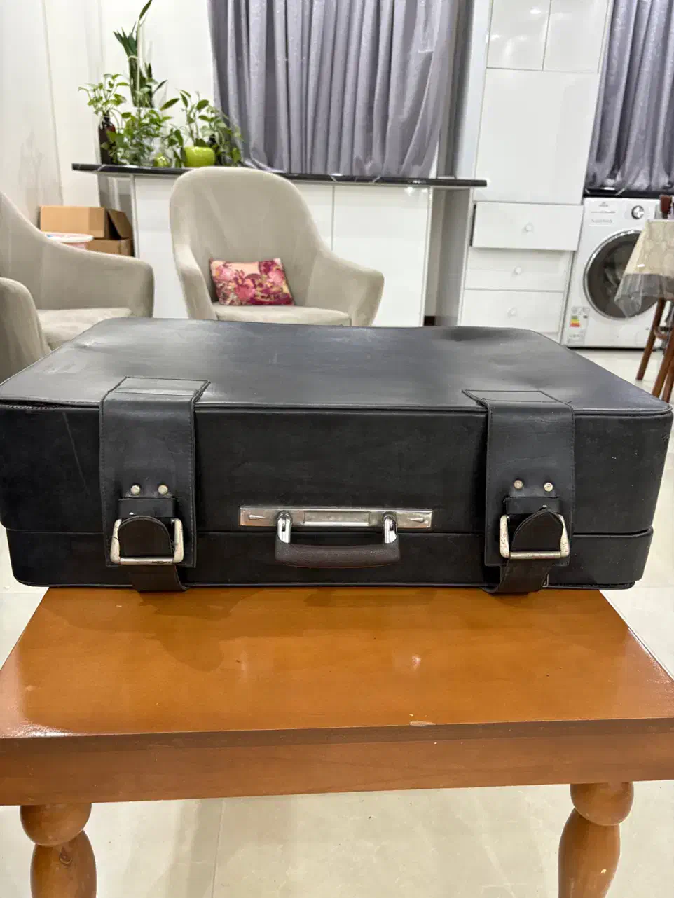 چمدان قدیمی و تزئینی|کلکسیون اشیاء عتیقه|تهران, امیریه|دیوار