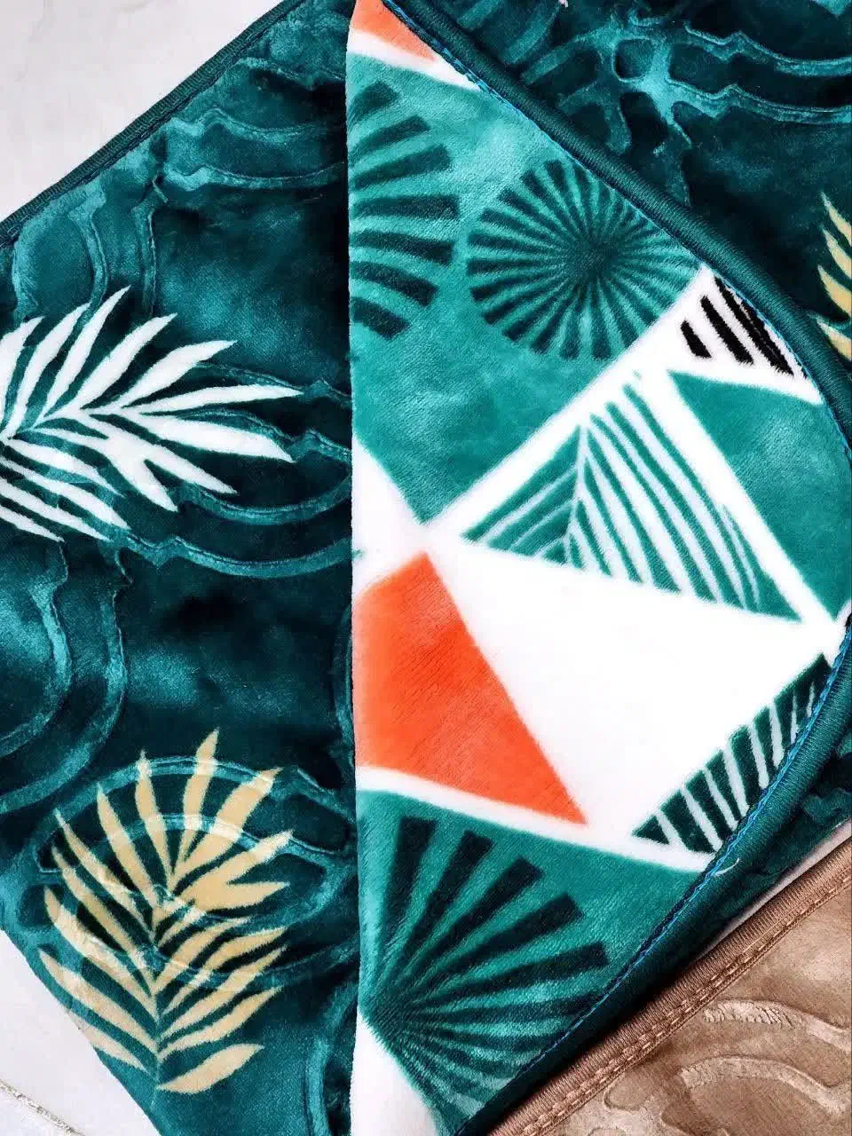 پخش و فروش پتو های دونفره دورو مارک اطلس|رختخواب، بالش، پتو|کرمانشاه, |دیوار