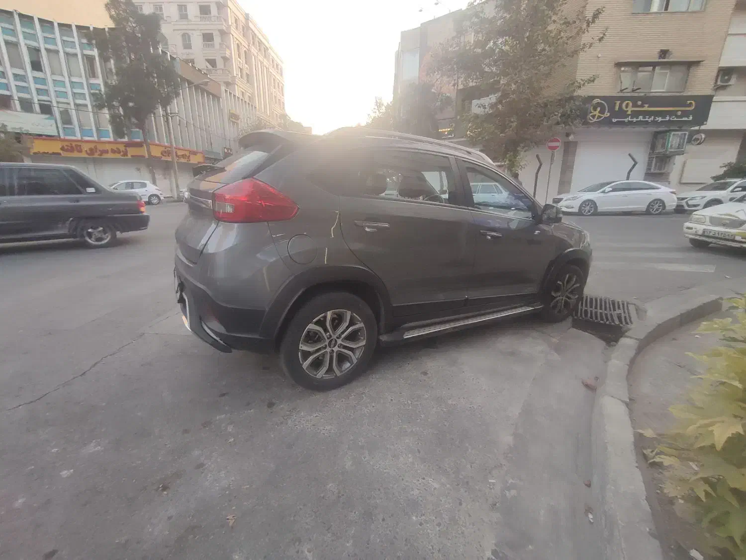 x22 pro  چهار سیلند اتومات خانگی|خودرو سواری و وانت|شیراز, سینما سعدی|دیوار