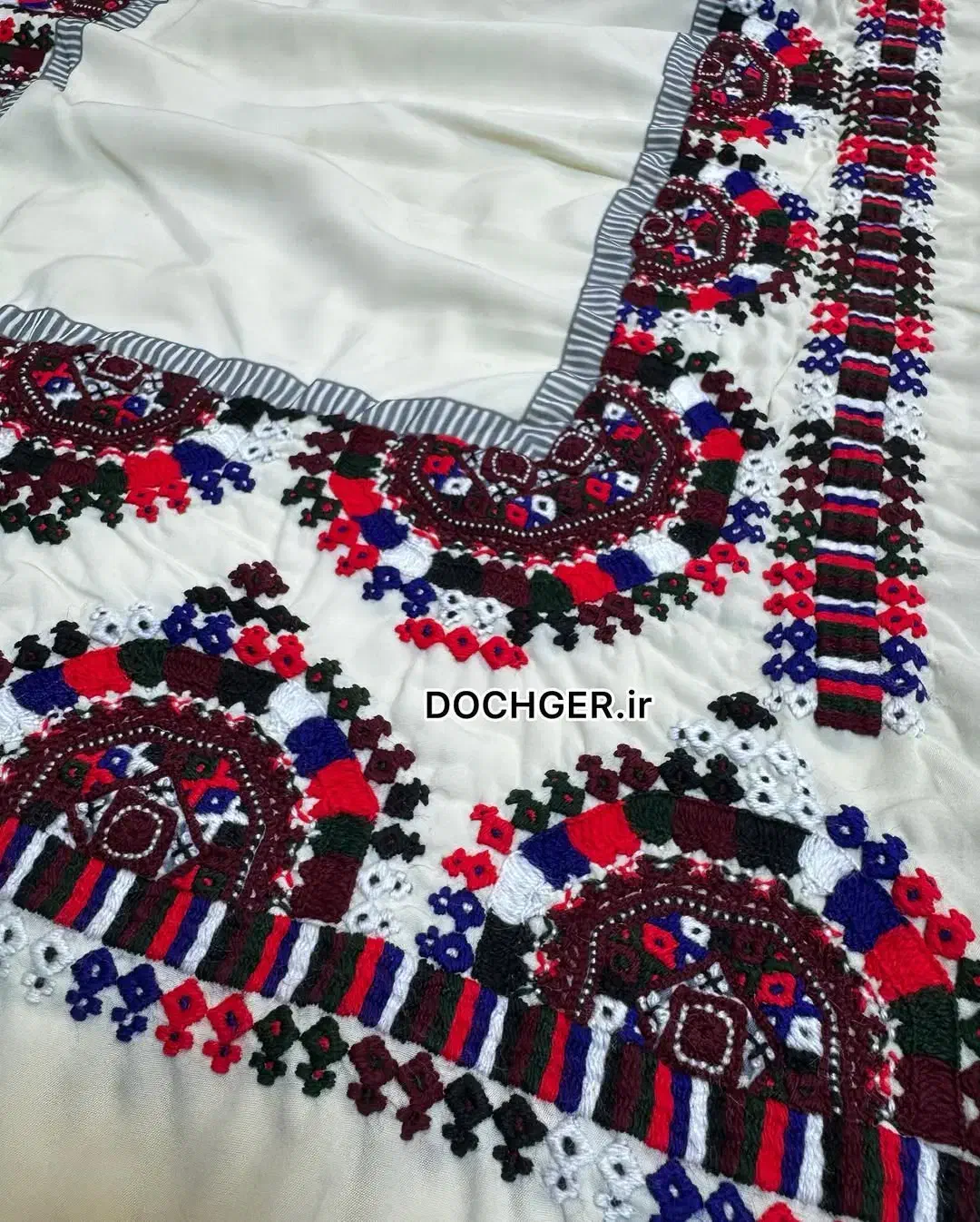 دوخت ایینه شیرازه سبزو تکه ای|لباس|ایرانشهر, |دیوار