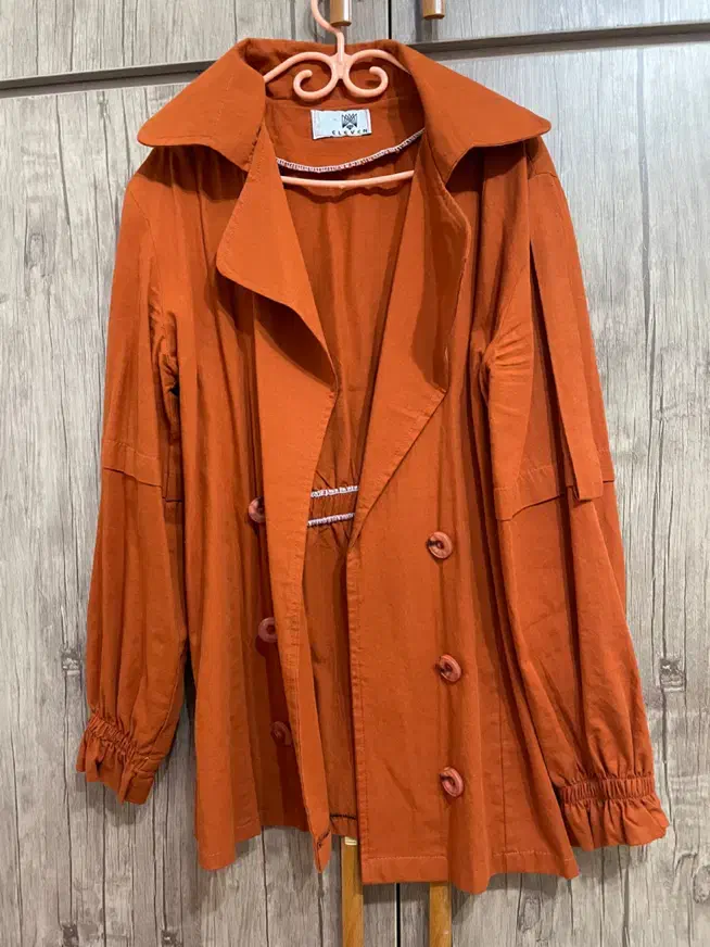 شومیز لنین|لباس|رشت, دروازه لاکان|دیوار