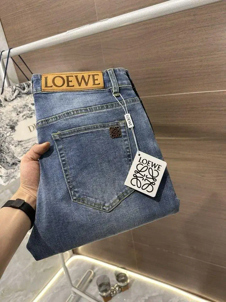 صنعتی زن . وسط کار در تولیدی شلوار لی نیازمندیم|استخدام صنعتی، فنی، مهندسی|قرچک, میرزائی جنوبی|دیوار