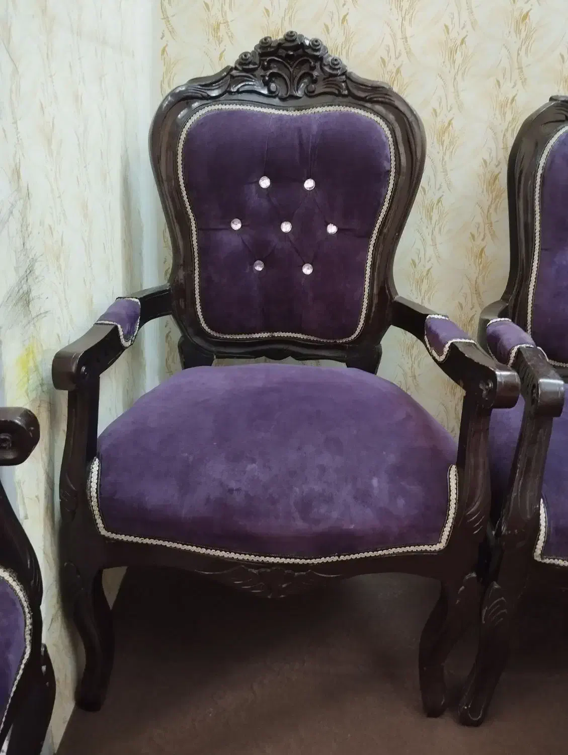 مبل ۷نفره،صندلی،کابینت فلزی ورق خیلی محکم وسنگین|مبلمان خانگی و میز عسلی|بجنورد, |دیوار