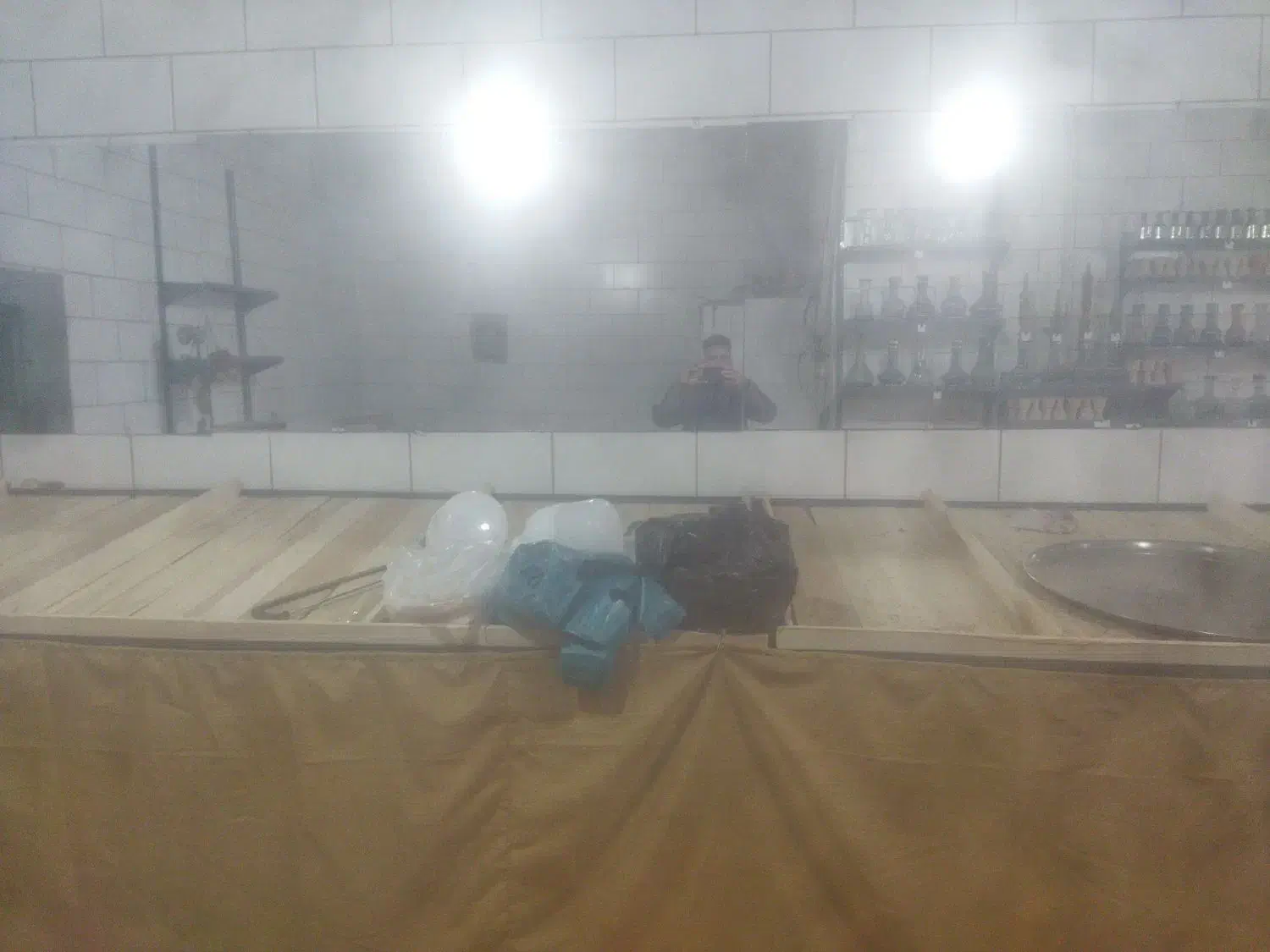 طبق میوه همراه اینه ب قیمت مناسب فقط ده تومن|فروشگاه و مغازه|کرمانشاه, |دیوار