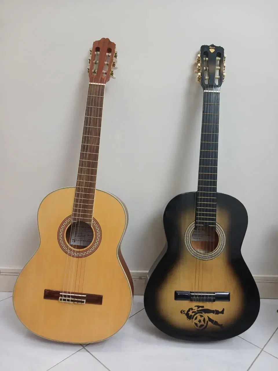 گیتار اسپانیایی آکبند|گیتار، بیس، امپلیفایر|فردیس, فردیس|دیوار