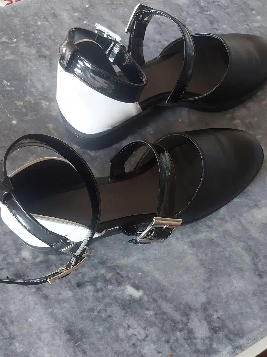 کفش راحتی|کیف، کفش، کمربند|مرند, |دیوار