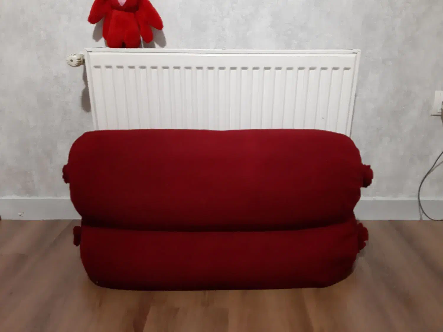 دو عدد متکای پَر با سه لا پارچه|رختخواب، بالش، پتو|اندیشه, اندیشه فاز ۱|دیوار