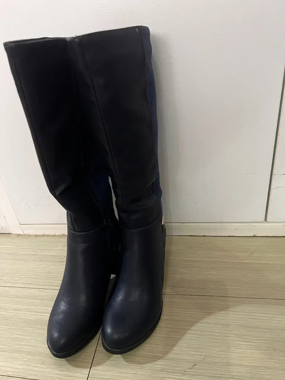 بوت بلند|کیف، کفش، کمربند|سنندج, |دیوار