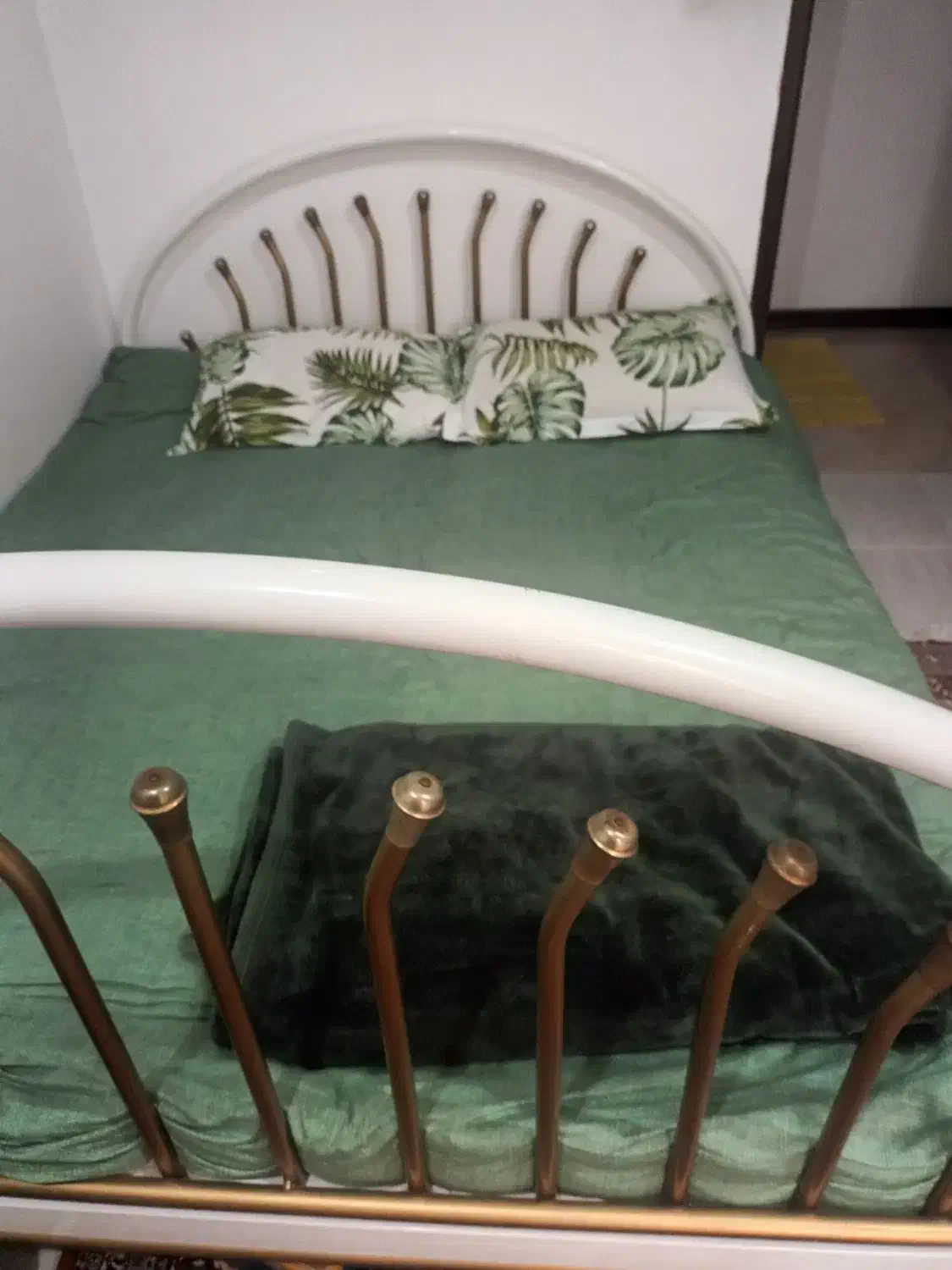 سرویس خواب فلزی|تخت و سرویس خواب|ساری, |دیوار