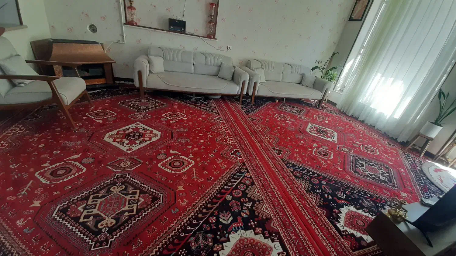 دو تخته فرش ۱۲ متری یک ۴ متری|فرش|شیراز, مسلم|دیوار