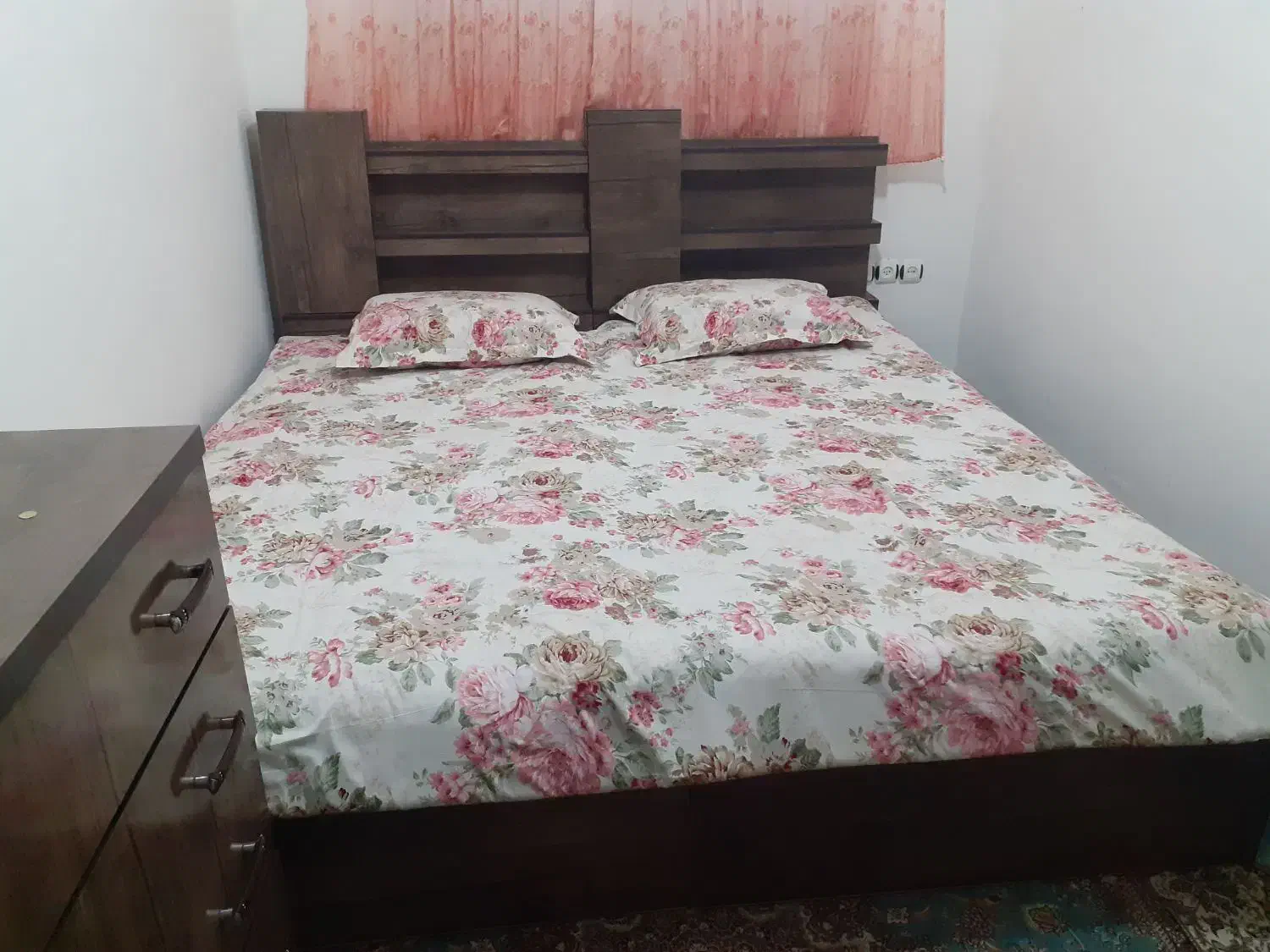 دوتاتخت جوان جداازهم ،هم اینکه کنارهم دونفره میشه|تخت و سرویس خواب|زنجان, |دیوار