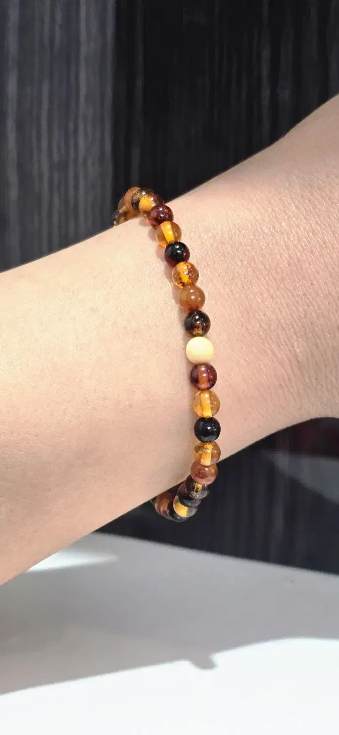 دست بند زنانه کهربا عقیق یاقوت زمرد زبرجد|جواهرات|تهران, دهم فروردین|دیوار