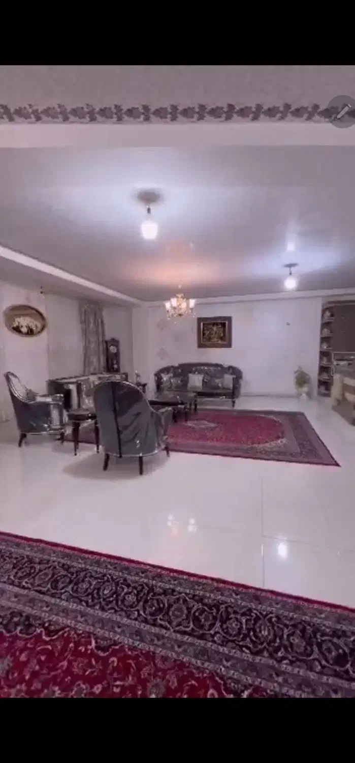 فروش آپارتمان ۲۰۰متری/سی متری بلواروحدت(فروش فوری)|فروش آپارتمان|کرمانشاه, |دیوار