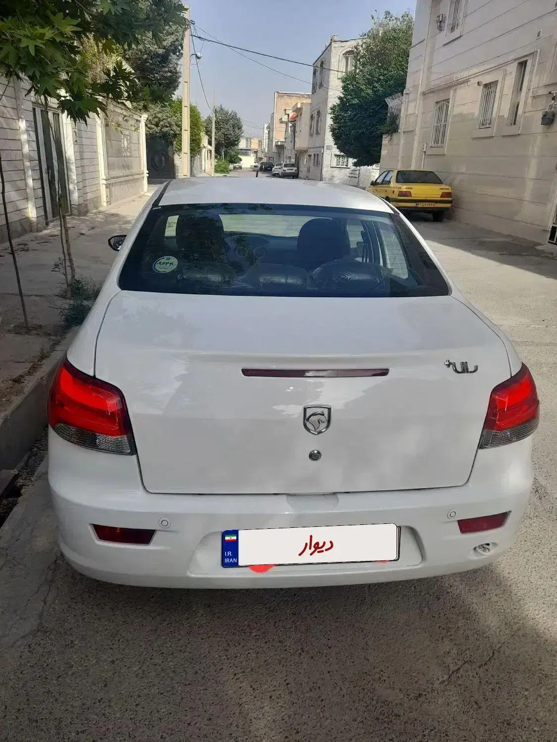 رانا پلاس ۱۴۰۲ ۱۲ هزار کارکرد|خودرو سواری و وانت|بروجرد, |دیوار