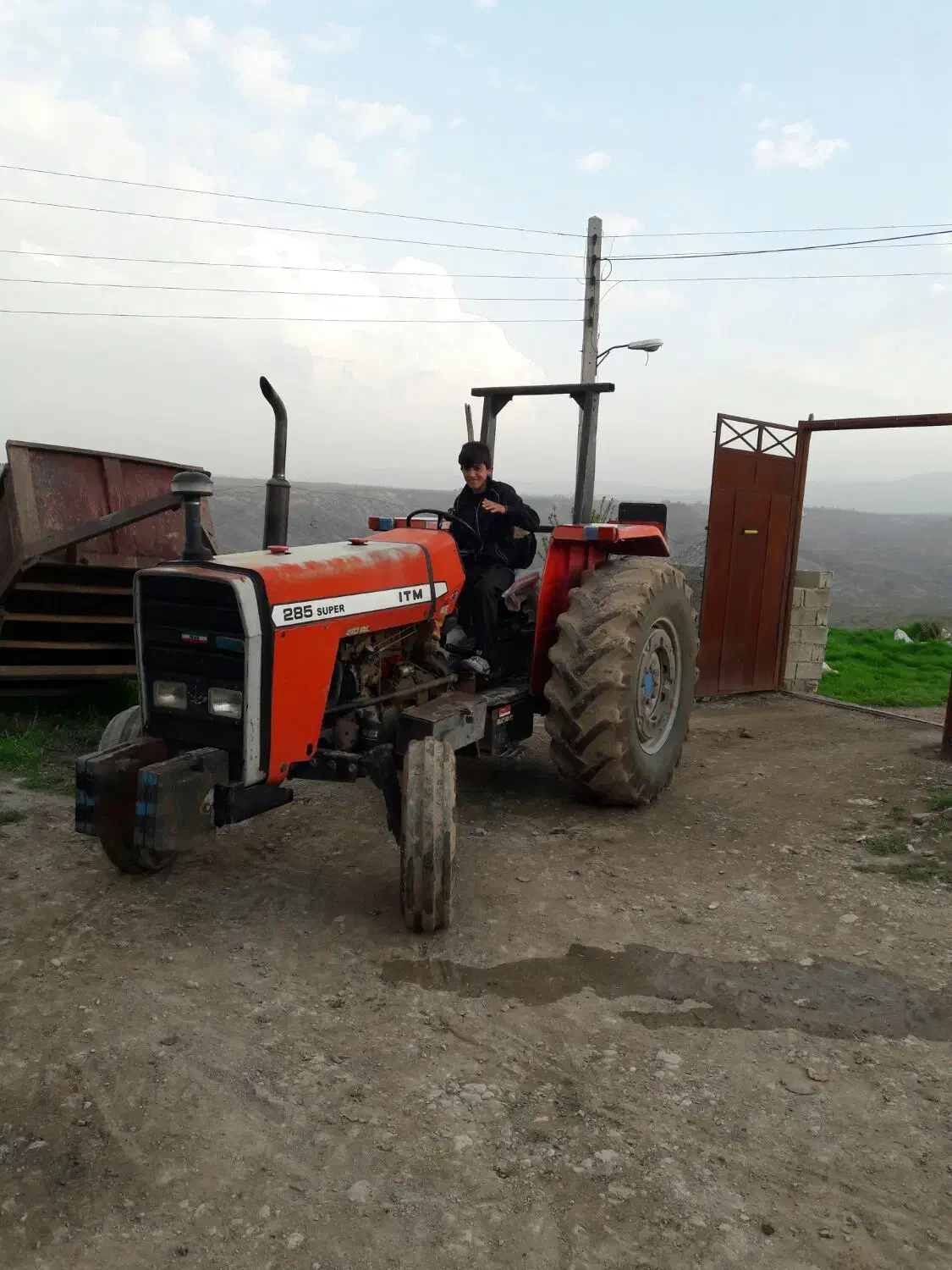 تراکتور 285 مدل85 تمام فابریک|خودرو سنگین|گهواره, |دیوار